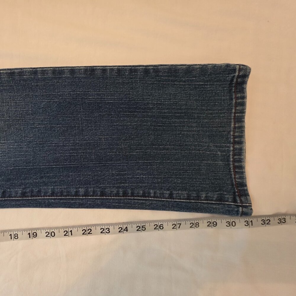 Levis Women's 515 Bootcut Distressed Denim Blue Jeans, Size 4M - Picture 6 of 9